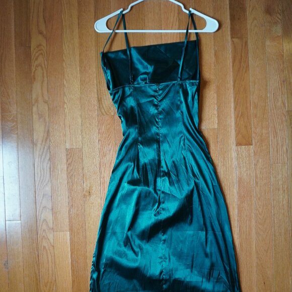 Shein Green Satin Dress || S - Picture 3 of 5